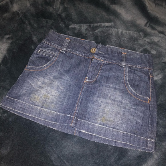 A&E Denim Skirt - Picture 1 of 3